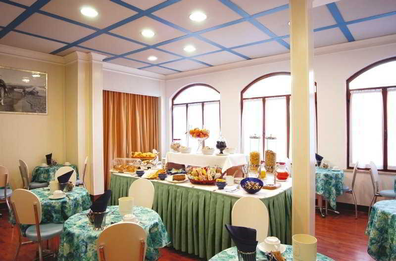 Hotel Marittima Rimini Restaurant foto